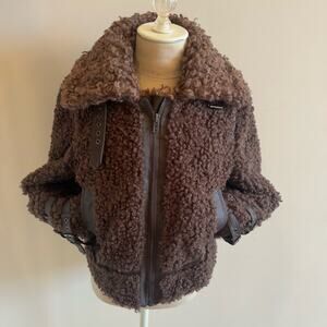 Design History New York Palmer Teddy Women's XS Jacket Coat Faux Fur Buckle Soft